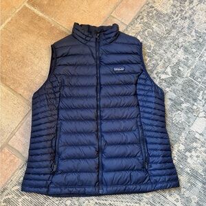 Patagonia Women's Navy Puffer Vest